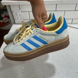 Wmns Gazelle Bold 'Almost Blue Yellow' – Size US 7.5 W
